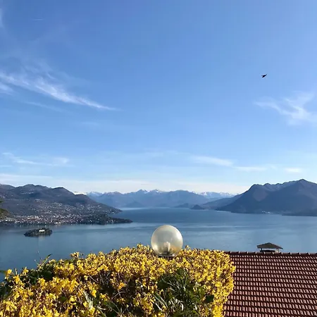 View Of Stresa In A In Someraro Διαμέρισμα *